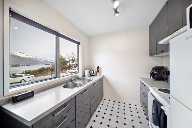 Photo of property in 10/66 Marina Drive, Frankton, Queenstown, 9300