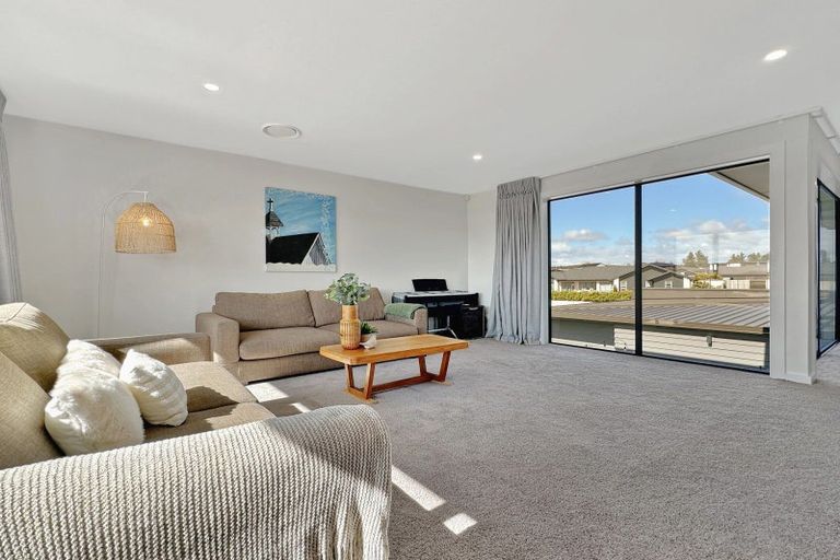Photo of property in 3 Raupo Crescent, Wharewaka, Taupo, 3330