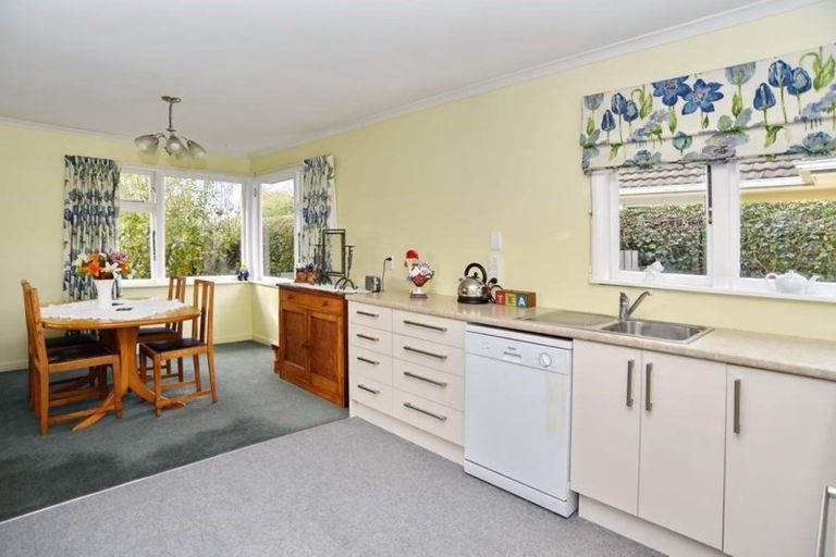 Photo of property in 9 Aurora Street, Hei Hei, Christchurch, 8042