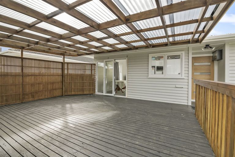 Photo of property in 16 Lyncroft Street, Mangere East, Auckland, 2024