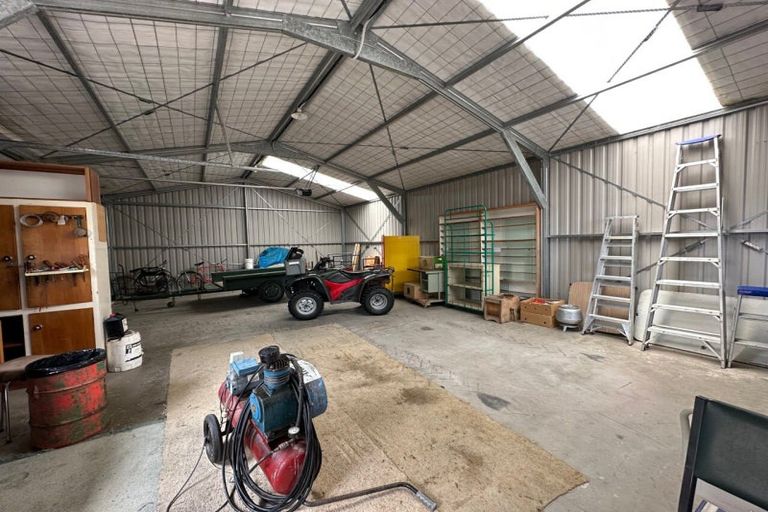 Photo of property in 18 Mauchline Street, Wallacetown, 9816