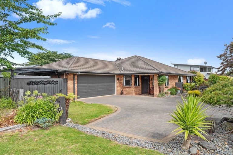 Photo of property in 6 Stonebridge Park Drive, Holdens Bay, Rotorua, 3010