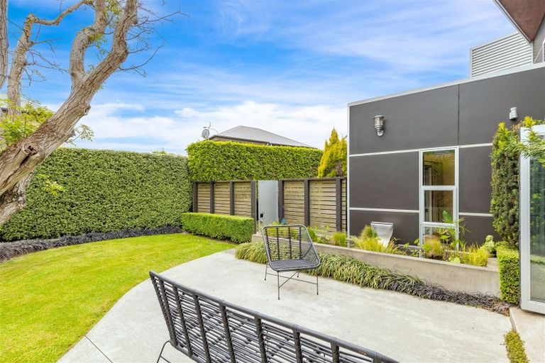 Photo of property in 51 Oxley Avenue, St Albans, Christchurch, 8014