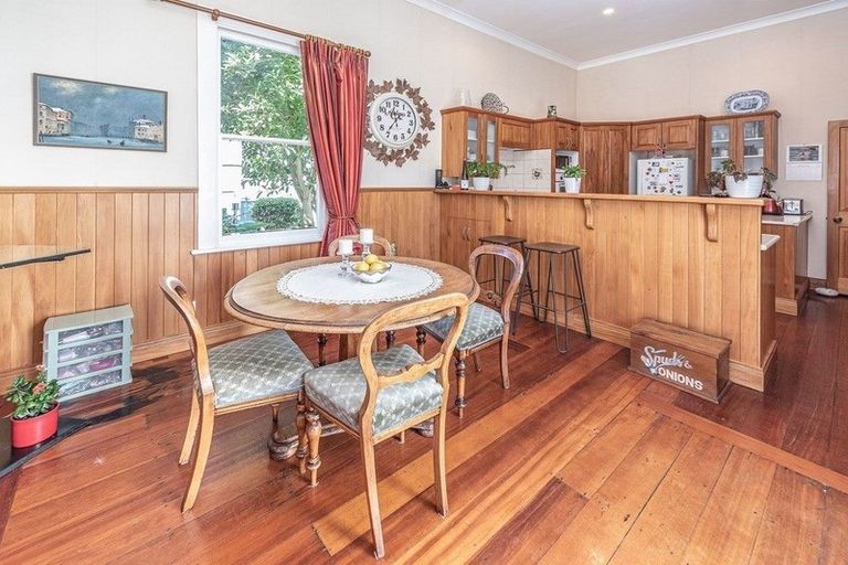 Photo of property in 6 Mason Terrace, Gonville, Whanganui, 4501