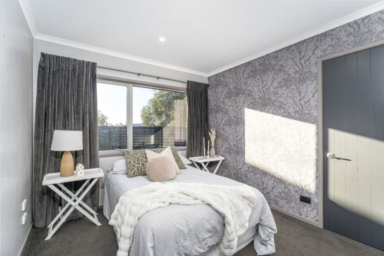 Photo of property in 2 Oscar Place, Whitianga, 3510