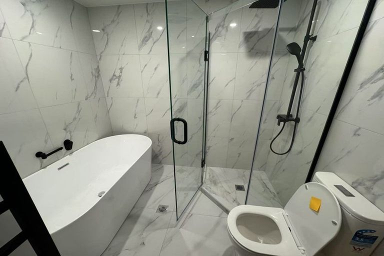 Photo of property in 7/25 Taikata Road, Te Atatu Peninsula, Auckland, 0610