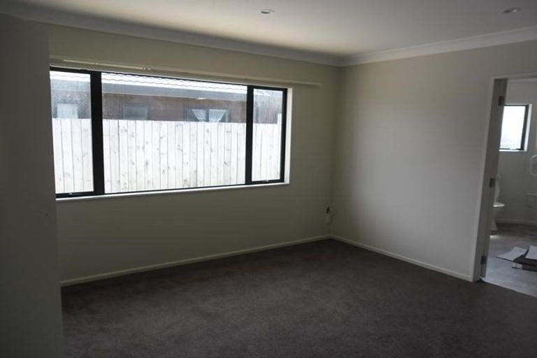Photo of property in 19 Mandel Mews, Waiwhetu, Lower Hutt, 5010