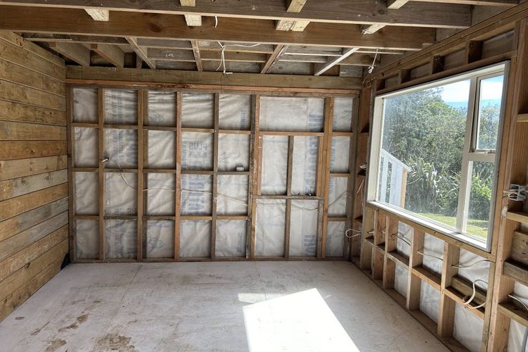 Photo of property in 22 Dorking Road, Brooklyn, Wellington, 6021