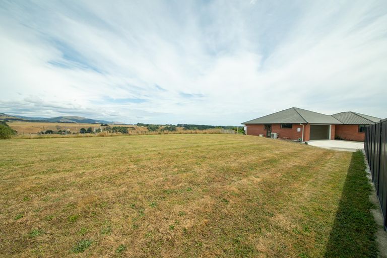 Photo of property in 10 Varsity Heights, Fitzherbert, Palmerston North, 4410