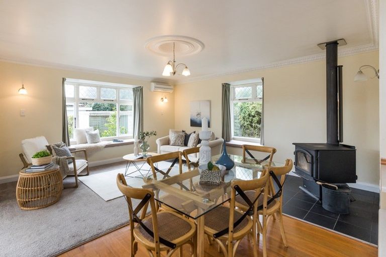 Photo of property in 2 Norwich Place, Awapuni, Palmerston North, 4412