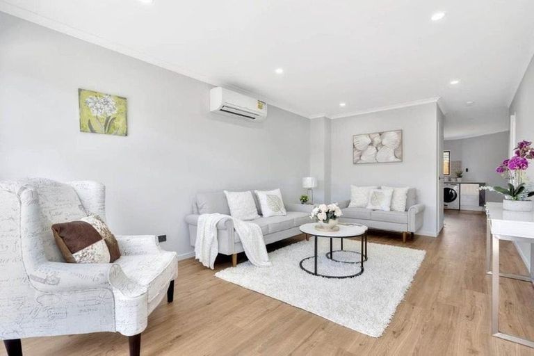 Photo of property in 1/72 Howe Street, Howick, Auckland, 2014