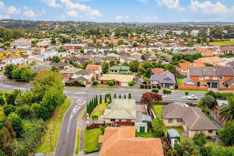 Photo of property in 2 Ferngrove Avenue, Ranui, Auckland, 0612