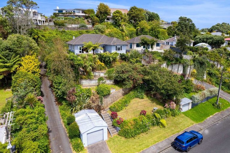 Photo of property in 29 Queens Road, Glen Avon, New Plymouth, 4312