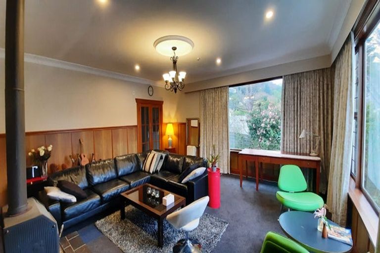 Photo of property in 361 Karori Road, Karori, Wellington, 6012