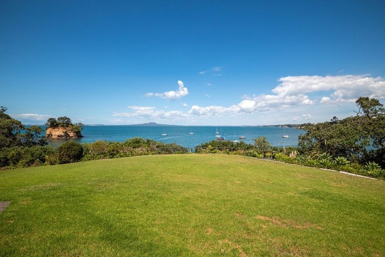 Photo of property in 59-61 Rock Isle Road, Torbay, Auckland, 0630