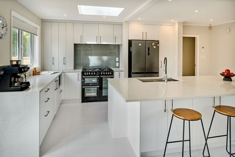 Photo of property in 8 Saint Andrews Grove, Boulcott, Lower Hutt, 5010