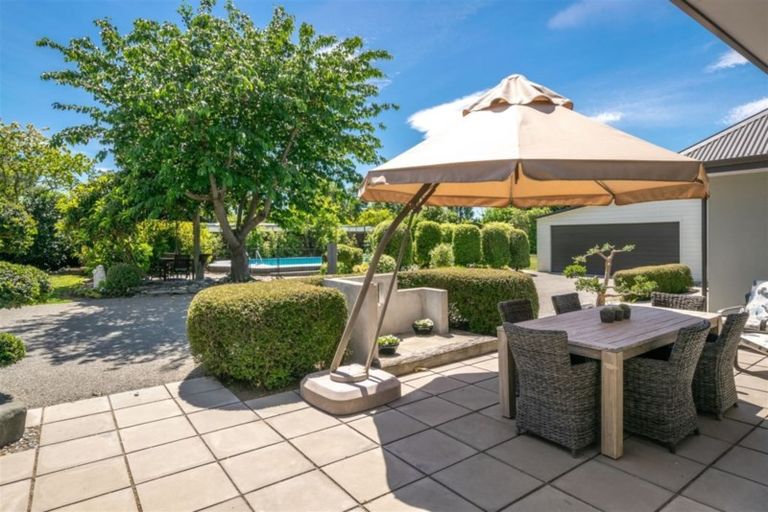 Photo of property in 16 Hammerichs Road, Rapaura, Blenheim, 7272