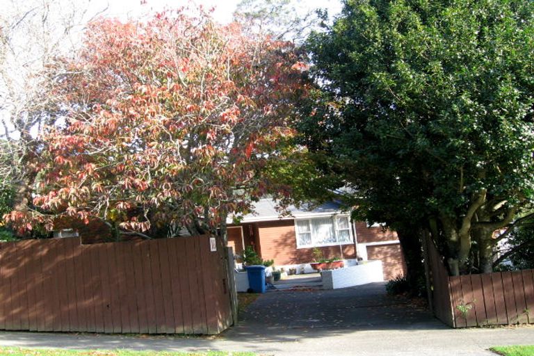 Photo of property in 14 Kamahi Street, Stokes Valley, Lower Hutt, 5019