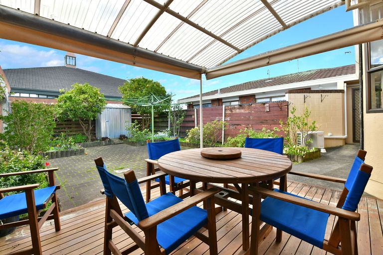 Photo of property in 178b Centreway Road, Orewa, 0931
