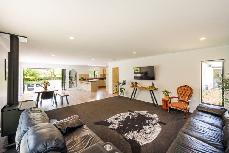 Photo of property in 1999 Longburn Rongotea Road, Longburn, Palmerston North, 4475