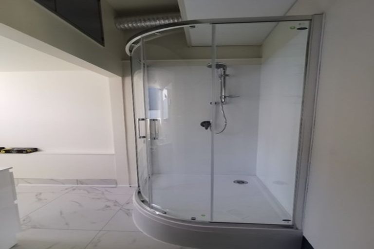 Photo of property in 1/8 Lipman Street, Mount Victoria, Wellington, 6011