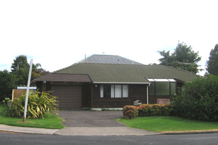 Photo of property in 1/8 Alma Road, Milford, Auckland, 0620