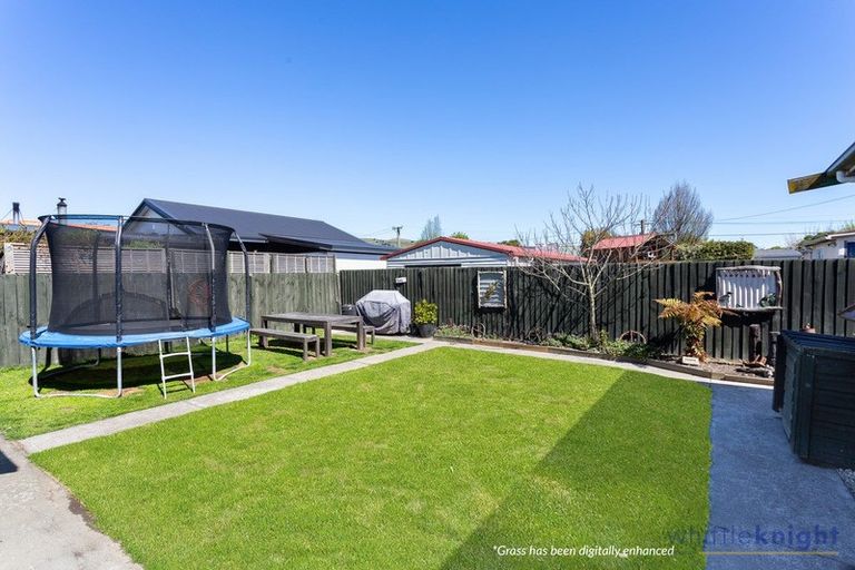 Photo of property in 6 Silvester Street, Woolston, Christchurch, 8023