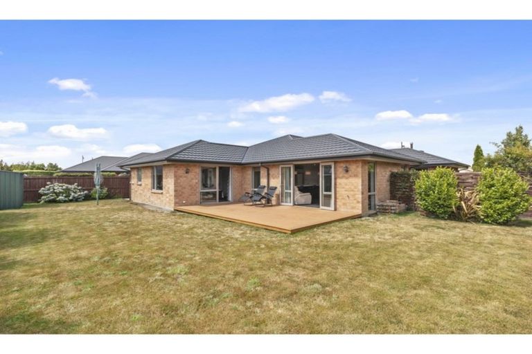 Photo of property in 19 Stationmasters Way, Prebbleton, 7604