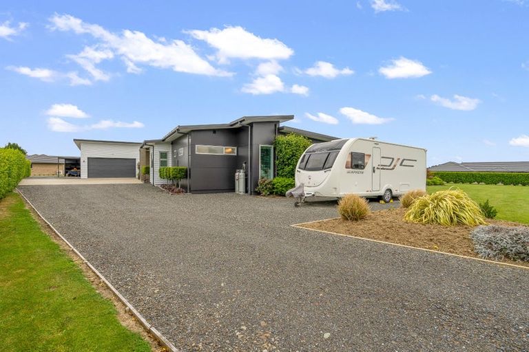 Photo of property in 11 Majestic Chance, Seaward Bush, Invercargill, 9812
