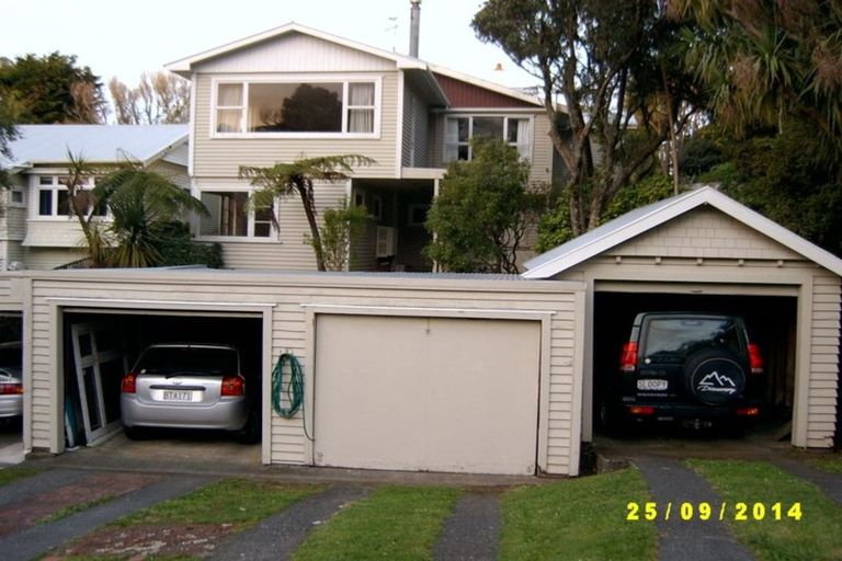 Photo of property in 1 Espin Crescent, Karori, Wellington, 6012