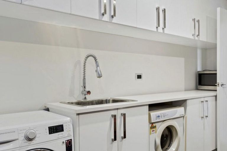 Photo of property in 2 Endurance Lane, Wigram, Christchurch, 8025