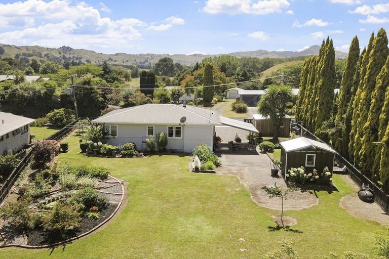 Photo of property in 11 Simmons Road, Taumarunui, 3920