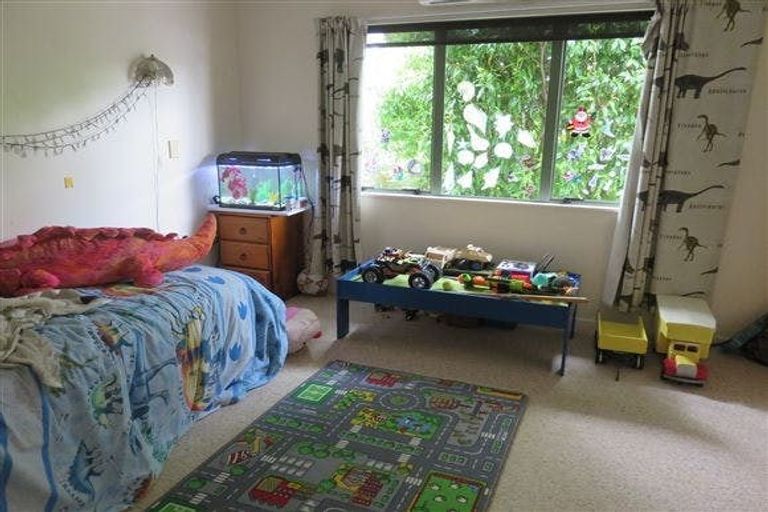 Photo of property in 163a Colwill Road, Massey, Auckland, 0614