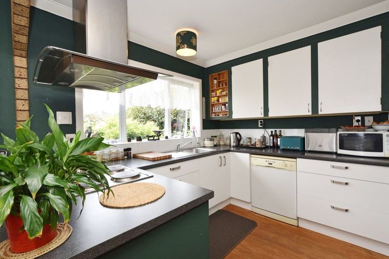 Photo of property in 73 Adamson Crescent, Glengarry, Invercargill, 9810