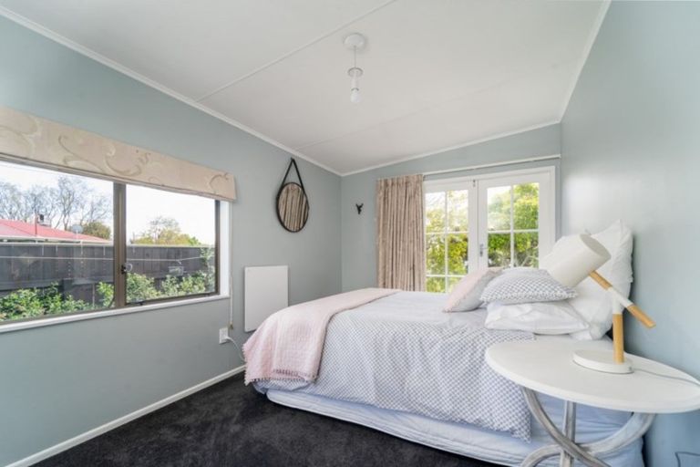 Photo of property in 74 Naples Street, Martinborough, 5711