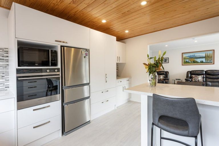 Photo of property in 215 Bay View Road, Saint Clair, Dunedin, 9012