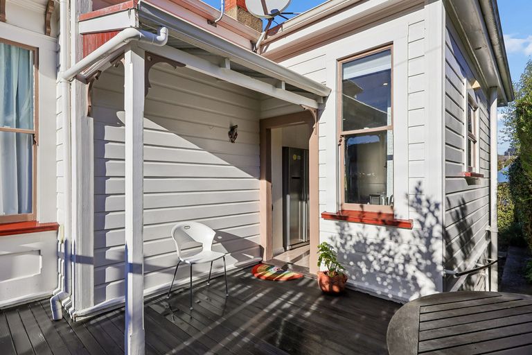 Photo of property in 5 Mosgiel Street, Mornington, Dunedin, 9011