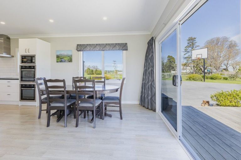 Photo of property in 403 Racecourse Road, Waipukurau, 4282