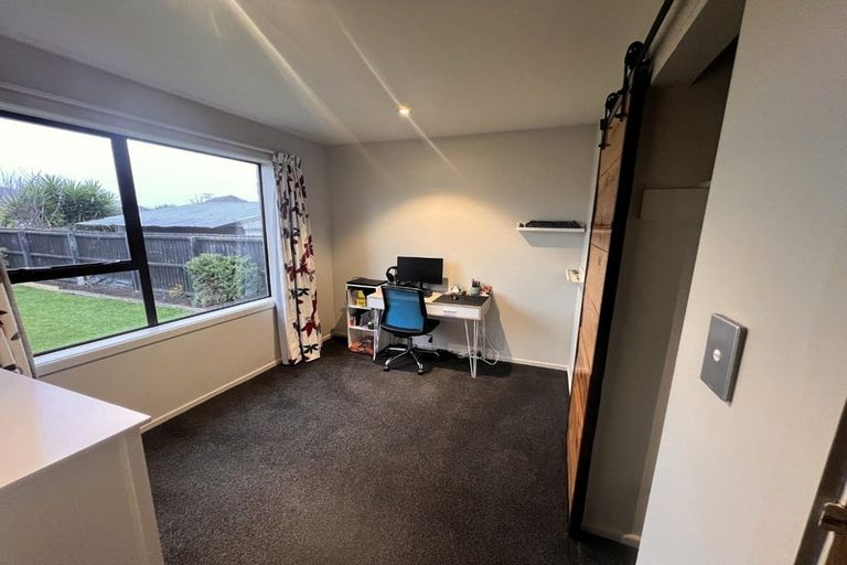 Photo of property in 35 Witham Street, Hornby, Christchurch, 8042