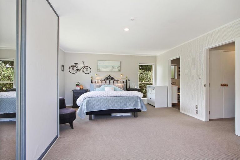 Photo of property in 27 Stella Drive, Clarks Beach, 2122