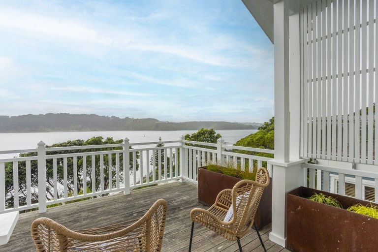 Photo of property in 48 Maida Vale Road, Roseneath, Wellington, 6011