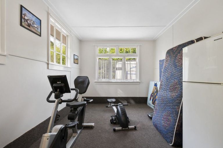 Photo of property in 273 Parewanui Road, Bulls, 4894