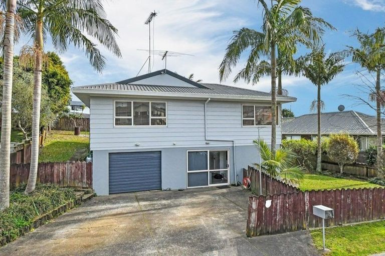Photo of property in 15 Lowburn Place, Clover Park, Auckland, 2019