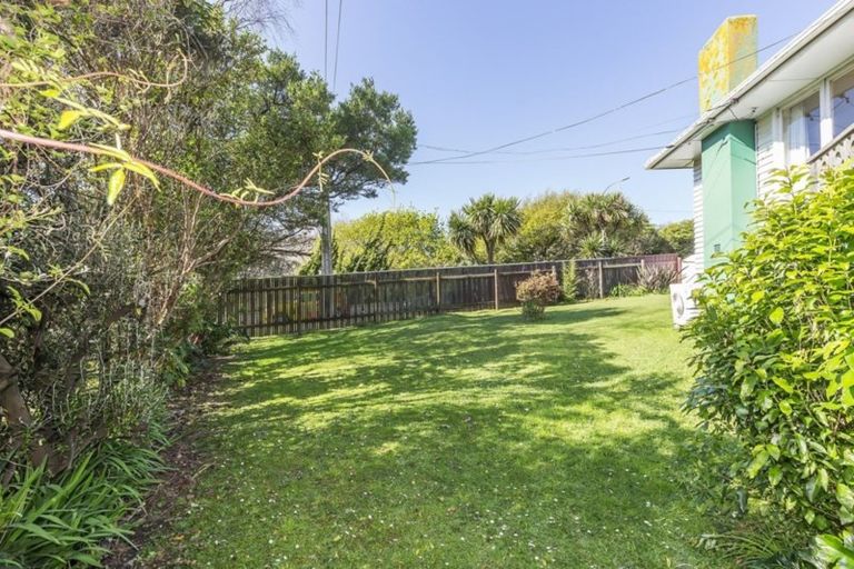 Photo of property in 15 Main Road, Tawa, Wellington, 5028