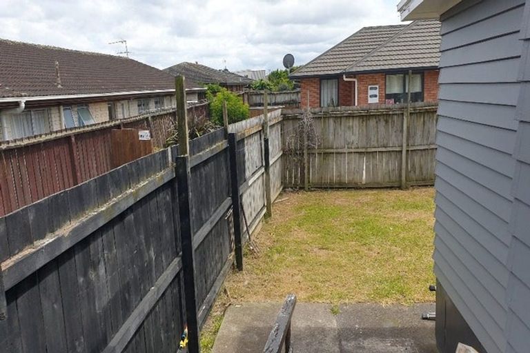 Photo of property in 405 West Coast Road, Glen Eden, Auckland, 0602