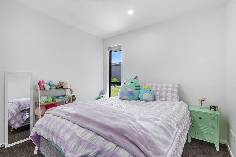 Photo of property in 27 Smith Street, Lepperton, New Plymouth, 4373