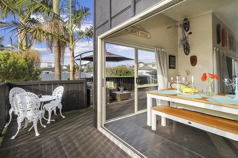 Photo of property in 9 Keven Road, Clarks Beach, Pukekohe, 2679