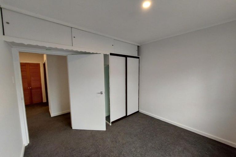 Photo of property in 157a Seaview Road, Westown, New Plymouth, 4310