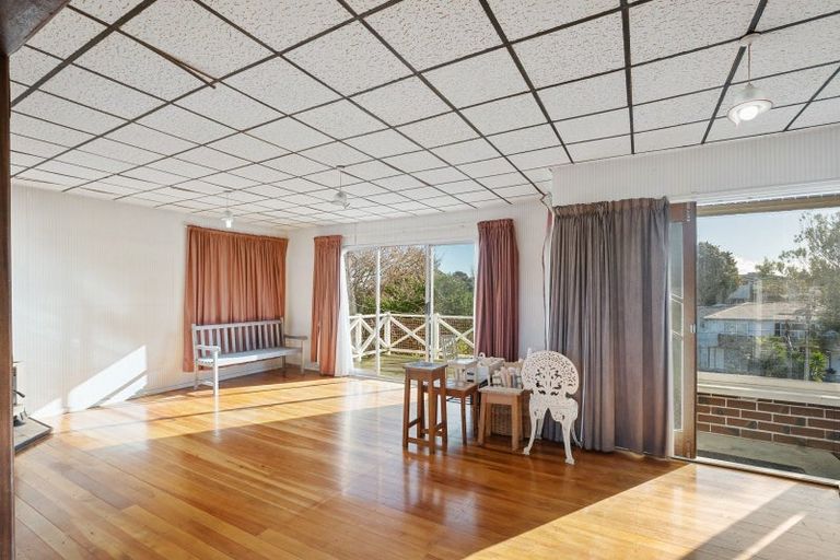 Photo of property in 12 Kahu Road, Otaihanga, Paraparaumu, 5036