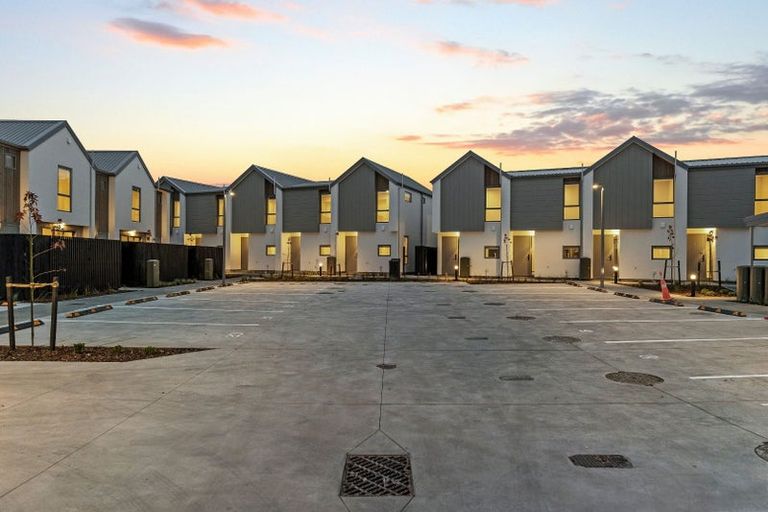 Photo of property in 65 Bampton Street, Shirley, Christchurch, 8061